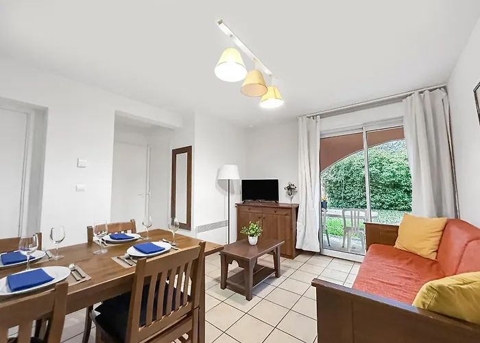 Sejour Familial Rdc, Parking, Piscine Chauffee * Prayssac