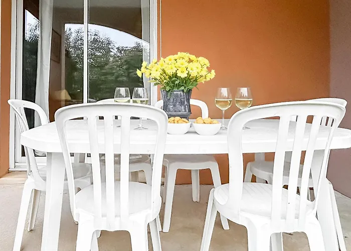 Sejour Familial Rdc, Parking, Piscine Chauffee