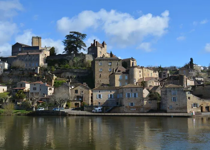 Sejour Familial Rdc, Parking, Piscine Chauffee Apartamento Prayssac