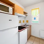 Sejour Familial Rdc, Parking, Piscine Chauffee