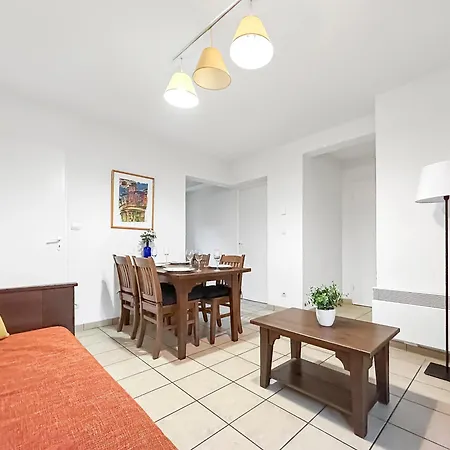 Apartamento Sejour Familial Rdc, Parking, Piscine Chauffee
